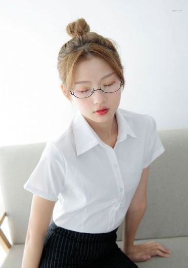 香水有毒微电影在线观看